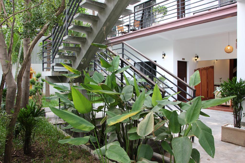 Palm Tree Boutique Hotel พนมเปญ ภายนอก รูปภาพ