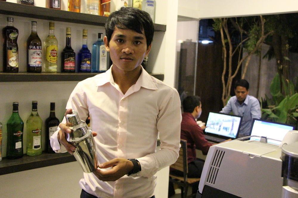 Palm Tree Boutique Hotel พนมเปญ ภายนอก รูปภาพ