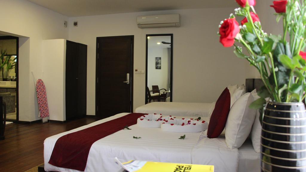 Palm Tree Boutique Hotel พนมเปญ ภายนอก รูปภาพ