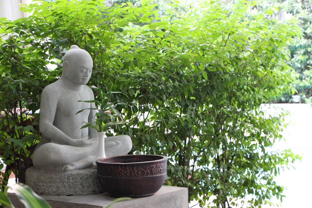 Palm Tree Boutique Hotel พนมเปญ ภายนอก รูปภาพ