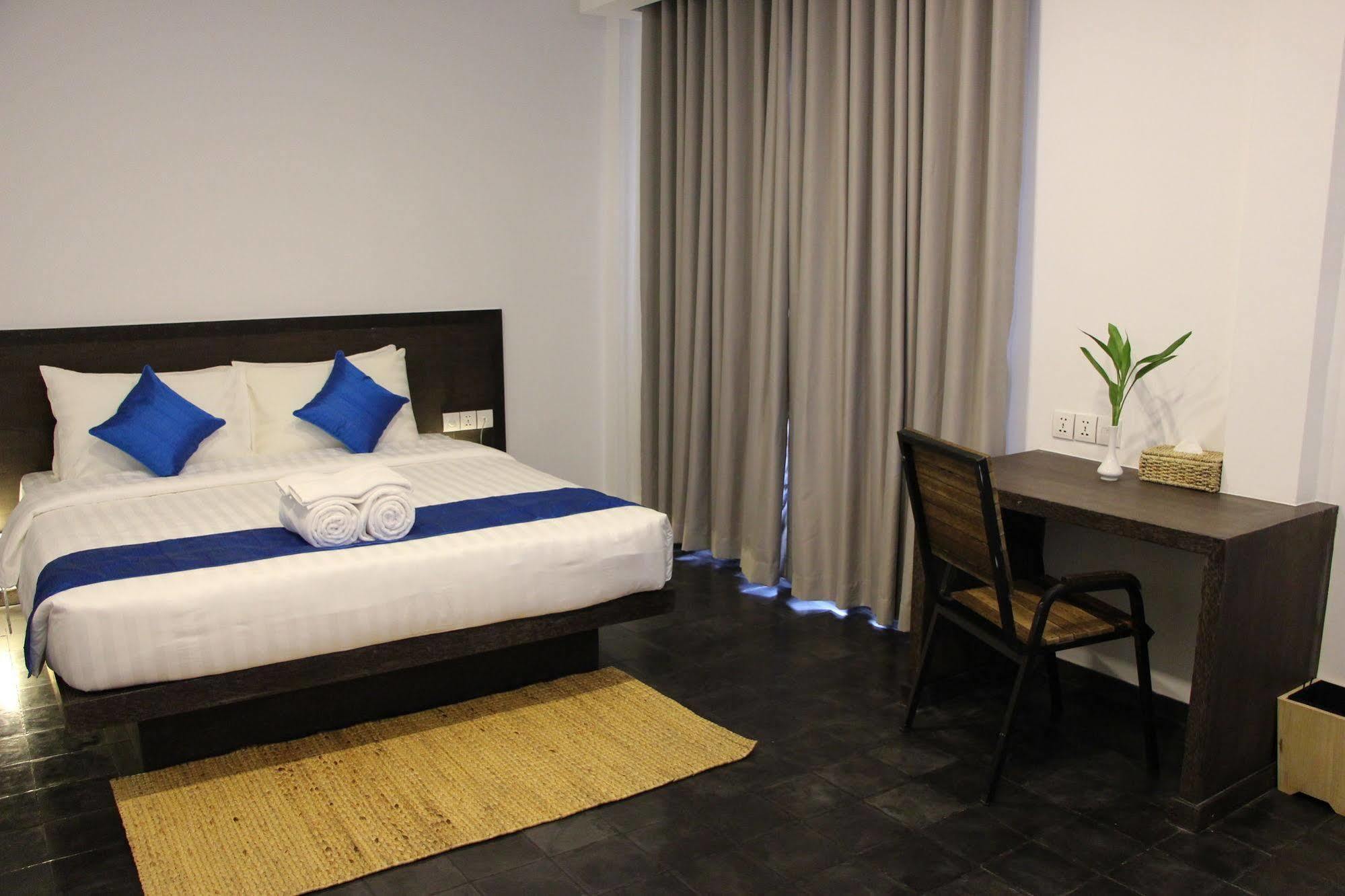 Palm Tree Boutique Hotel พนมเปญ ภายนอก รูปภาพ
