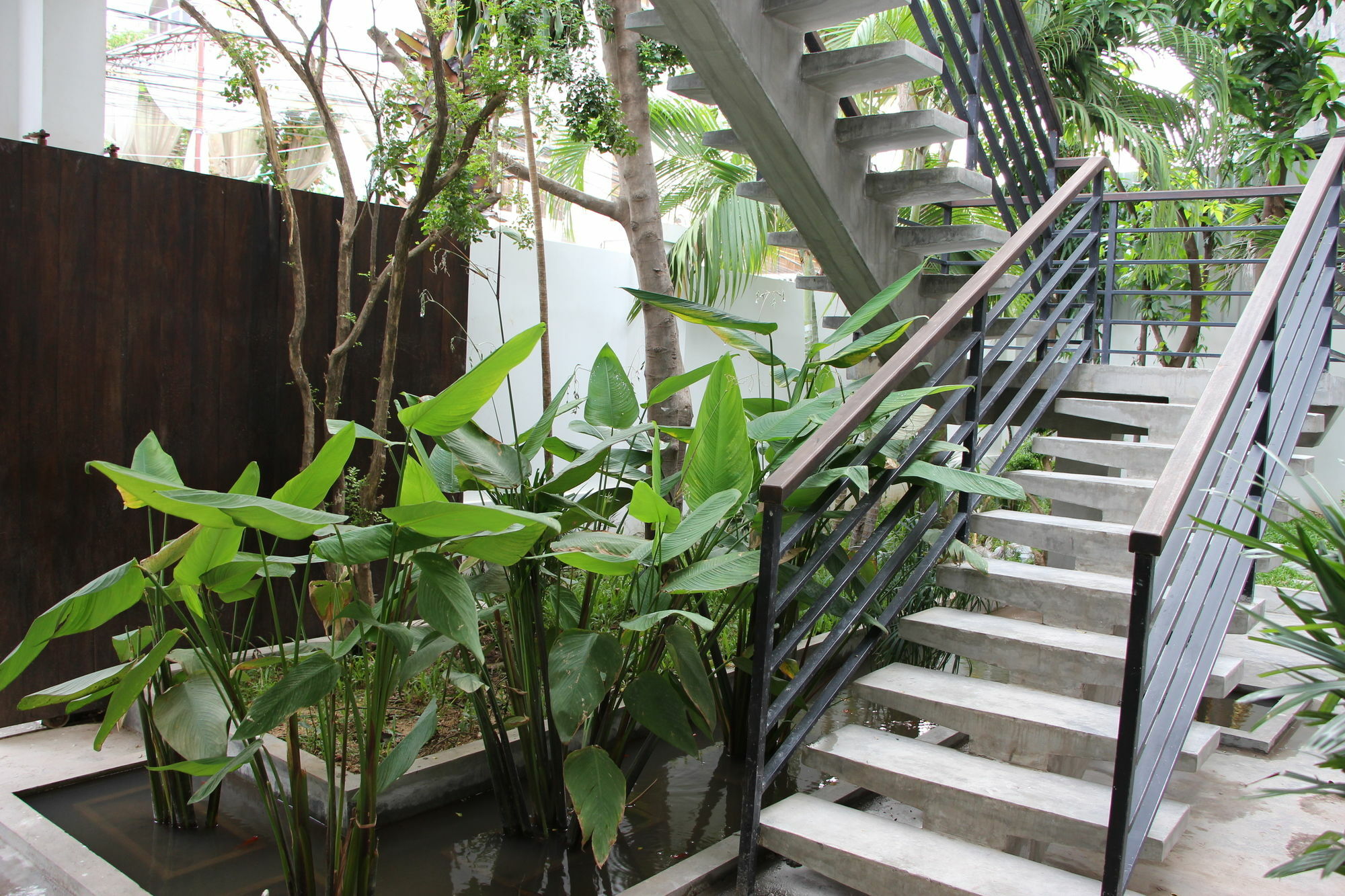 Palm Tree Boutique Hotel พนมเปญ ภายนอก รูปภาพ